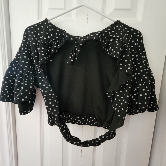 BOOHOO- *BUNDLE* Polka Dot Ruffle Open Tie Back Cropped Shirt - Picture 6 of 8